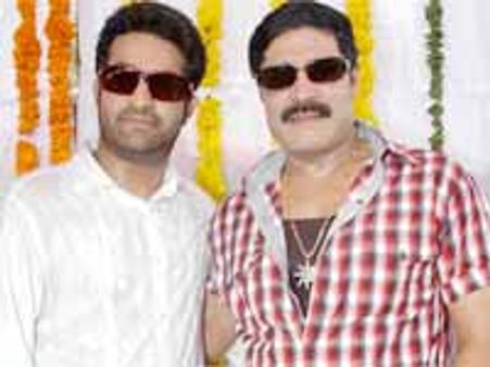 నట్టికుమార్, శ్రీహరి 'భైరవ' కు జూ ఎన్టీఆర్...