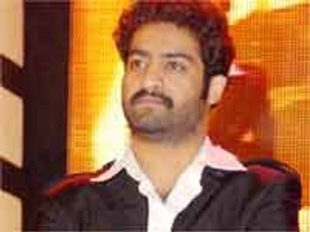 జూ ఎన్టీఆర్ కి అక్కడా స్థానం లేదా....