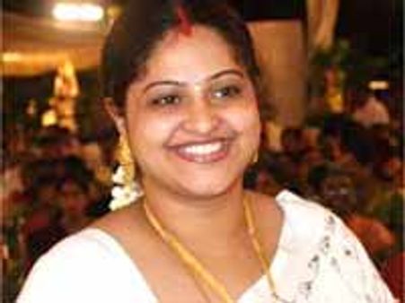 అమ్మ పాత్రే కాదు ఐటమ్ కైనా రెడీ