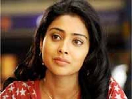 తెలుగులో శ్రియ రెండవ ఇన్నింగ్స్ ప్రారంభం