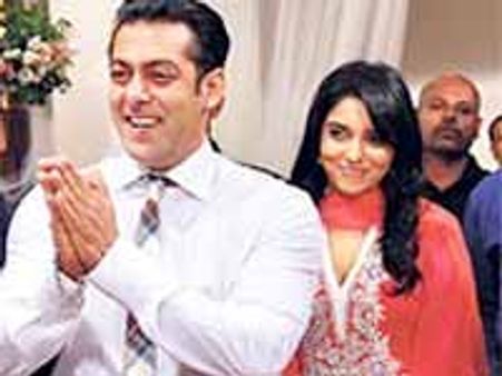 అసిన్ ను కోలీవుడ్ నిషేధించనుందా..?