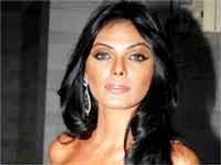 వాళ్ళు...నువ్వు వర్జిన్ (కన్య) వేనా? అని అడిగారు