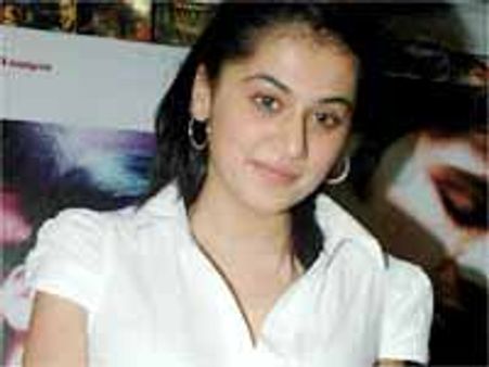 టుడే రిలీజ్: రాఘవేంద్రరావు 'ఝుమ్మంది నాదం' కధేంటి?