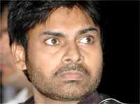 'పులి’ ఆడియోతో పవన్ అభిమానులకు సంతోషం అవదులు దాటాయి..!