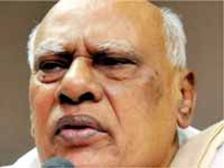 చిరంజీవి ఫ్యాన్ నంటున్న ముఖ్యమంత్రి రోశయ్య