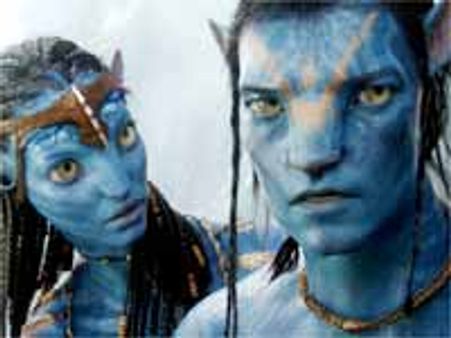 ఆ సూపర్ హిట్ సినిమా స్పూర్తితో మైనింగ్ త్రవ్వకాలకు నిరసన