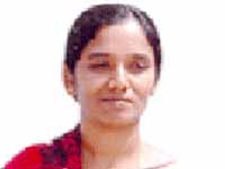 'రక్త చరిత్ర' గురించి పరిటాల సునీత హెచ్చరిక