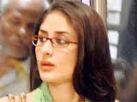 స్టార్ హీరోయిన్ బెడ్ రూమ్ లోకి తొంగిచూసే ఆఫర్...