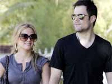 డేటింగ్ ఇక మా వల్ల కాదు మేము పెళ్లికి సిధ్దం అంటున్నజంట..