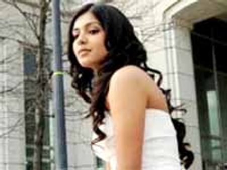 తెలుగువాళ్లు చేసిన పాపమేంటీ..?జూ ఎన్టీఆర్ కి నా తడాకా చూపిస్తా..!