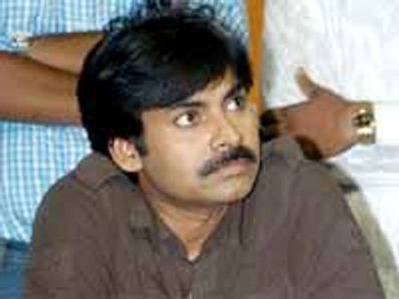 పవర్ స్టార్ బర్త్ డే సెలబ్రేషన్స్ ‘పులి’ సక్సెస్ సంబరాలు ఒకేసారి..