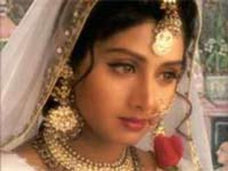 అందం ఆనే పదం ఆమె నుంచే పుట్టిందేమో..?