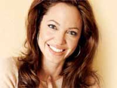 తనయుని ఆటపట్టించిన అందగత్తె ఎవరు...?