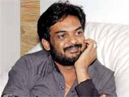 పూరీ జగన్నాధ్ ఐడియానే రామ్ గోపాల్ వర్మ కాపీ కొడ్తున్నారా?