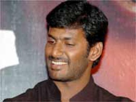 హీరో విశాల్‌ చిత్రాలపై బ్యాన్ పెట్టిన డిస్ట్రిబ్యూటర్స్