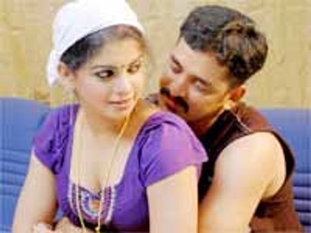 పోలీస్ ఆఫీసర్ భార్య పై కన్నేసిన ‘మద మృగం’