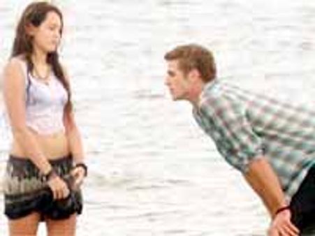 మా మధ్య ఎప్పుడైనా రోమాన్స్ పుట్టవచ్చు...!