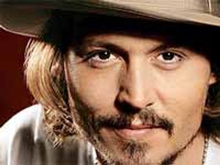 రెమ్యునేషన్ లో ఫస్ట్ ప్లేస్ ఆ స్టార్ హీరోదే..