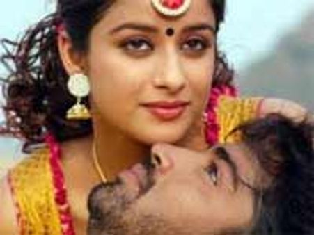 వంశీ 'సరదాగా కాస్సేపు' చిత్రం ప్రియదర్శన్ చిత్రం కాపీ?