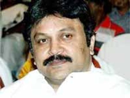 ప్రభాస్, రామ్ చరణ్ లకే కాదు జూ ఎన్టీఆర్ కి నేను తండ్రే...