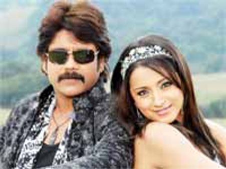 మన్మథునితో రొమాన్స్ చేయడానికి త్రిష మళ్ళీ రెడీ...