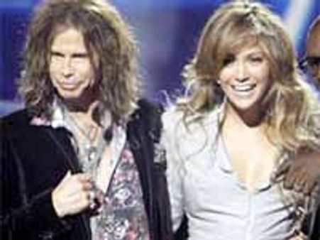 అమెరికన్ ఐడియల్ లో జడ్జిగా మెరవనున్న ఆ అందగత్తే ఎవరు..?