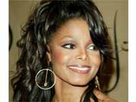 మైఖెల్ జాక్సన్ పేరుని ఆమె చెల్లి పోగోడుతుందా..!