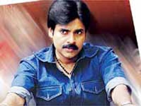 పవన్ కళ్యాణ్ మళ్ళీ మొదలెట్టాడ్రోయ్....