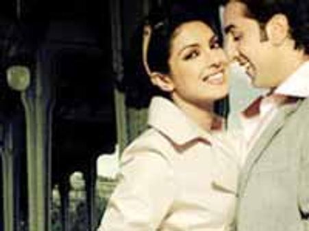 ఆమె ముద్దులతో ఎంజాయ్ చేశాడు ఈమె పెడతానంటే ఫీలవుతున్నాడు...!?