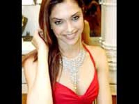 మోడలింగ్ కంటే యాక్టింగ్ లోనే ఆనందాన్ని పోందుతున్నాను..!