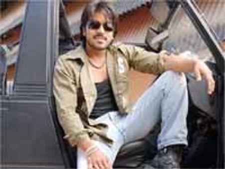 పులి, ఖలేజా దెబ్బకి ‘ఆరెంజ్’ వెన్యూ చేంజ్...!?