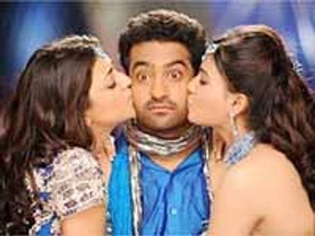 మాస్ కాదు..మూస(బృందావనం రివ్యూ)