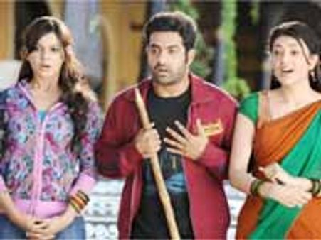 ఎన్టీఆర్ 'బృందావనం' చిత్రం ఫస్ట్ రోజు కలెక్షన్స్ ఎంతంటే