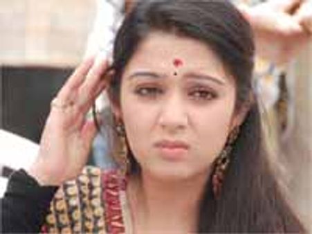 వెయ్యిమంది నాగ సాధువులుతో ఛార్మి