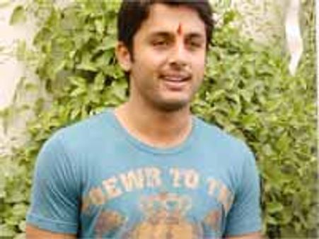 విక్రమ్ వదిలేసిన ప్రాజెక్టు నితిన్ చేస్తున్నాడు