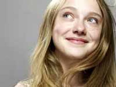 ఆ పాత్ర అసలు ఎటునుండి మొదలుపెట్టలో అర్దం కావడం లేదు...!