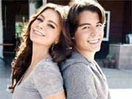 తల్లి కోడుకులు ఇద్దరూ కలసి చేశారు అందులో..!