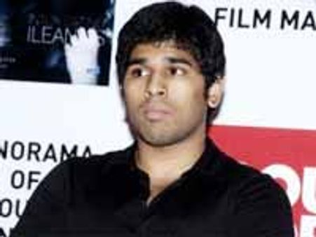 'రక్త చరిత్ర' చిత్రంపై అల్లు శిరీష్ స్పందన ఏంటంటే