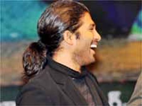 జూ ఎన్టీఆర్ కి కలిసొచ్చింది...మరి అల్లు అర్జున్ కి కలుసొస్తుందా....!