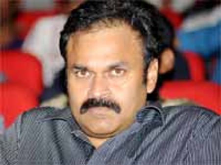 'ఆరెంజ్' చిత్రమే నాగబాబు నిర్మించే ఆఖరి చిత్రం..కారణం