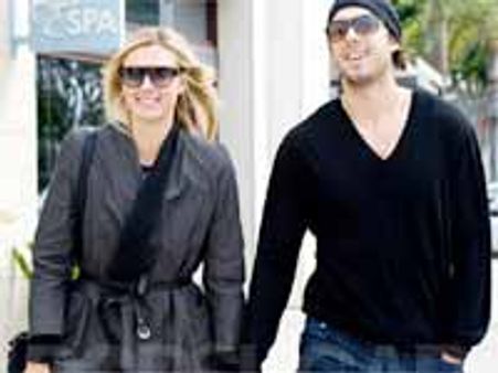 మారియా షరపోవా ఎంగేజ్ మెంట్ రింగ్ ఖరీదు అంత ఎక్కువా..!