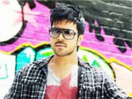 రామ్ చరణ్ ఆరంజ్ దెబ్బకు భయపడిన రామ్ గోపాల్ వర్మ..