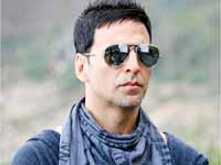 అక్షయ్ కుమార్ 'యాక్షన్‌ రిప్లే' హిట్టా? ఫట్టా?