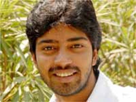 ఎంతటోళ్ళనయినా మడతెట్టేస్తానంటున్న అల్లరి నరేష్