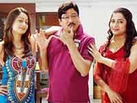 లేటు వయస్సులోనూ సుహాసిని ఘాటు ఎక్సపోజింగ్