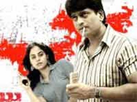 క్యారవాన్ లోజూనియర్ ఆర్టిస్ట్ లతో ఎంజాయ్ చేస్తున్న ప్రముఖ దర్శకుడు..