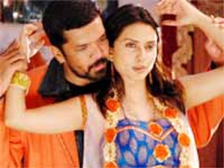 పోసాని 'నిత్య పెళ్ళి కొడుకు' ఆపుచేస్తే ఆమరణ నిరాహార దీక్ష