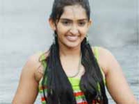 పవన్ కళ్యాణ్ మరదలు హీరోయిన్ గా టాలీవుడ్ రంగప్రవేశం