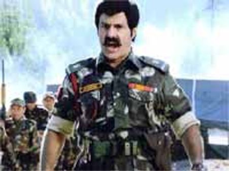 బాలయ్య ‘పరమవీర చక్ర’లో ఆ రెండు పాత్రలమద్య సీక్రెంట్ ఏంటీ....