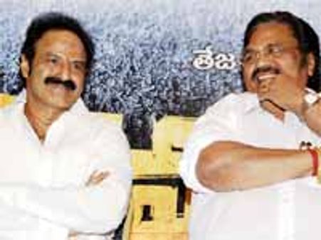 బాలయ్య బాబు పరమవీర చక్ర సినిమా విడుదలకు అన్ని ధియేటర్లా..